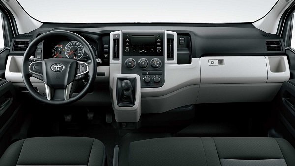 2019 Toyota Hiace Bus 10