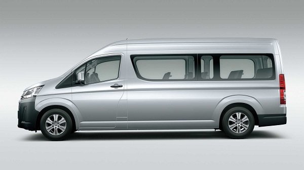 2019 Toyota Hiace Bus 3